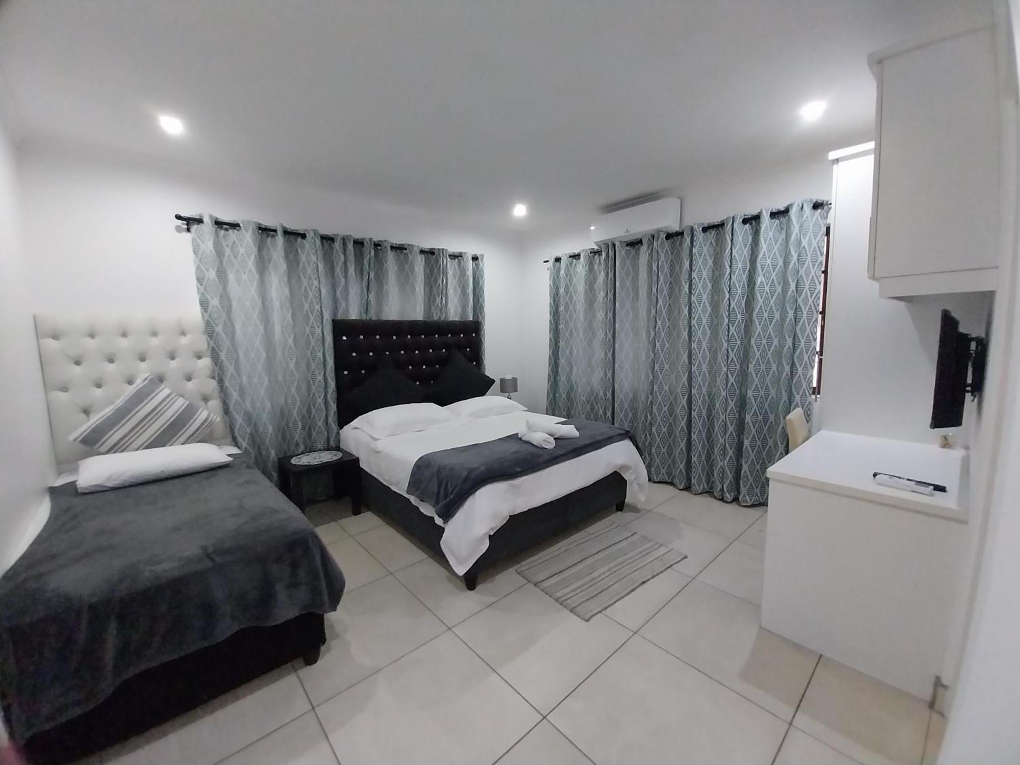 The Grand Orchid Guesthouse ダーバン エクステリア 写真